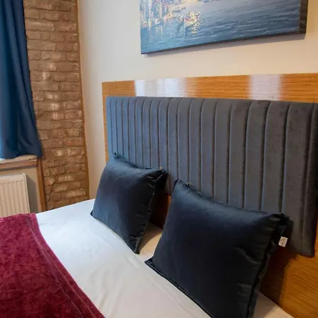Hotel Apartof (adults Only)